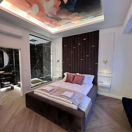 Jacuzzi Royal Suite Будапеща Екстериор снимка