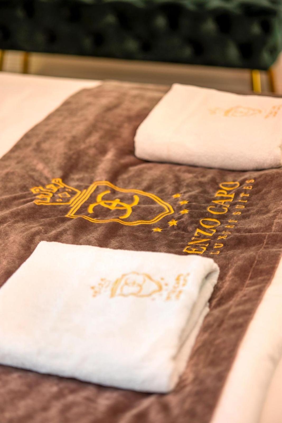 Jacuzzi Royal Suite Будапеща Екстериор снимка